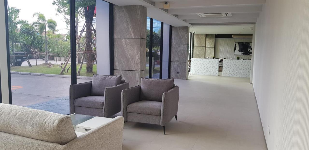 KOS Hotel Suvarnabhumi Airport Bangkok Luaran gambar