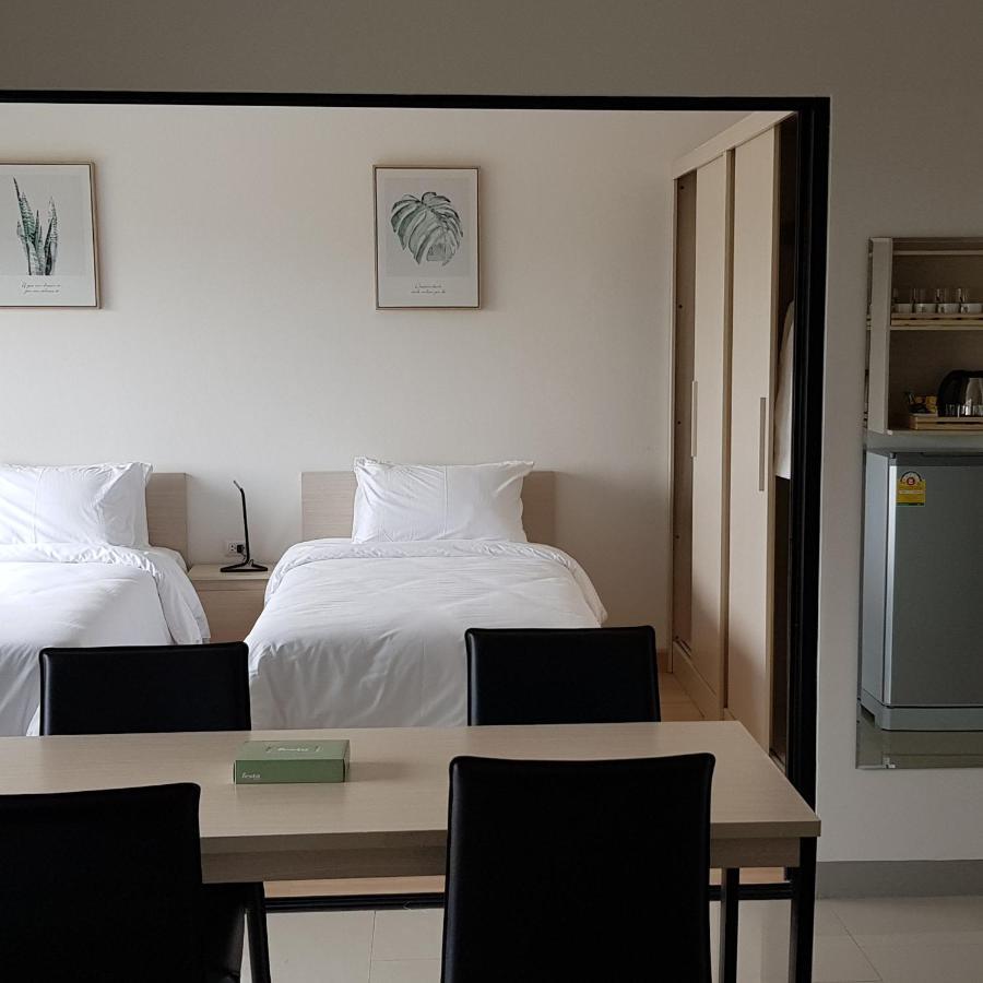 KOS Hotel Suvarnabhumi Airport Bangkok Luaran gambar