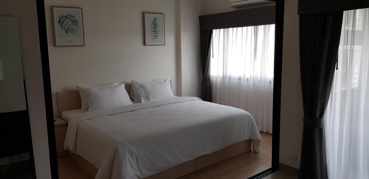 KOS Hotel Suvarnabhumi Airport Bangkok Luaran gambar